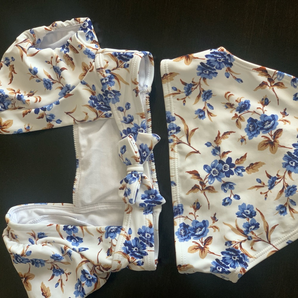 Preloved two piece Janie & Jack